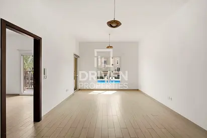 Ready to Move in | Low Floor | Modern Layout