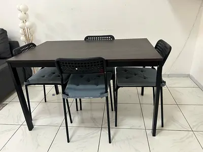 Extendable Wooden Dining Table with 4 Chairs - Dark Finish