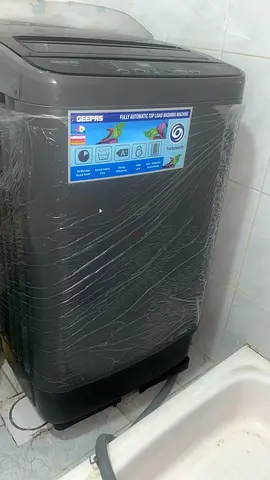 One-owner Top Load Washing Machine - Good Condition