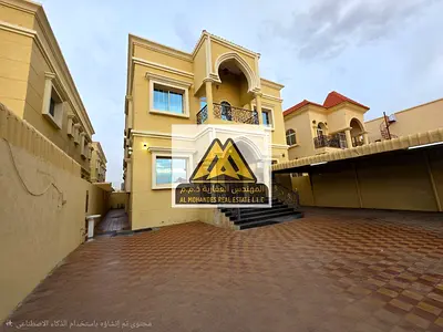فيلا فاخرة للإيجار في المويهات 1 عجمان 5 غرف ماستر بسعر 115000
