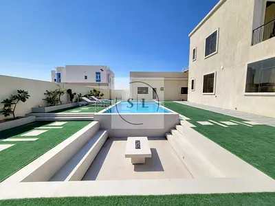 Huge villa, with swimming pool External Majlis