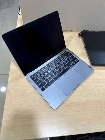 Apple MacBook Pro 13-inch 2017 (Space Gray) - Good Condition 8GB RAM 256GB