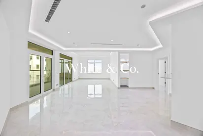 Luxuriously Renovated|Unfurnished |Seaview