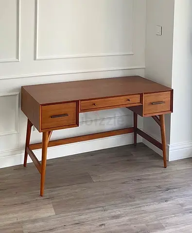 Williams-Sonoma Inc. Mid-century Modern Wooden Writing Desk with 3 Drawers