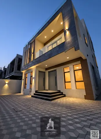 🔥 فيلا لقطة فاخرة – استثمار مضمون وسكن راقي في موقع استثنائي! 🔥
هل تبحث عن الفخامة + الموقع + السعر المناسب؟
هذه فرصتك لامتلاك فيلا متكاملة بكل المقاييس 👇
🏡 6 غرف نوم ماستر بتصميم واسع ومريح