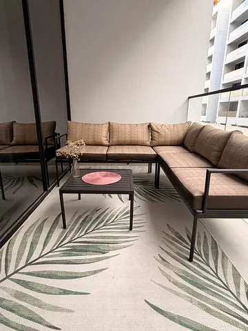 Brand new 5-seater outdoor sofa set + table (Outdoor carpet for free!)