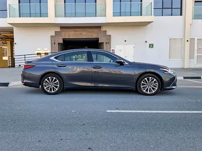 صورة 4 لـ 2023 Lexus ES-SERIES