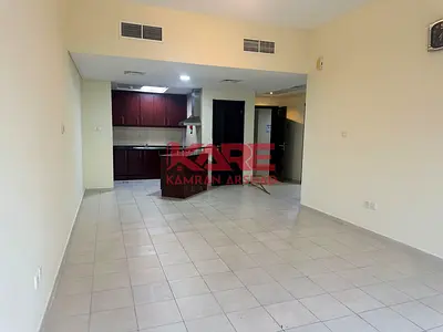 LARGE 1 BEDROOM CLOSE TO METRO