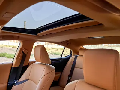 صورة 11 لـ 2023 Lexus ES-SERIES