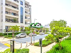 Luxury 1BR Hot Deal Community View Upcoming Unit
