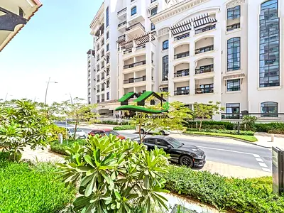 Luxury 1BR Hot Deal Community View Upcoming Unit
