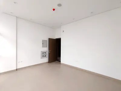 Brand new Bldg | Lavish 2-BHK | with Parking | Balcony | Central AC | Prime📍Location | For Family