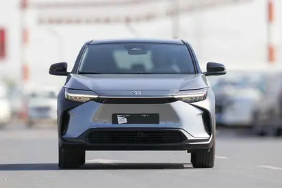 صورة 2 لـ 2025 Toyota BZ4X