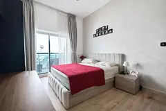 SMART HOME | CORNER UNIT | COMMUNITY VIEW