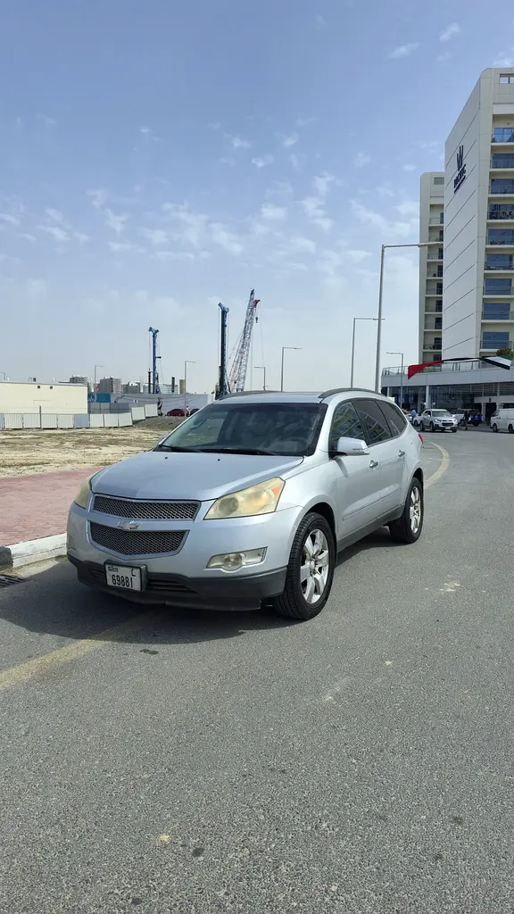 Chevrolet Traverse 2011 — photo 1 of 15
