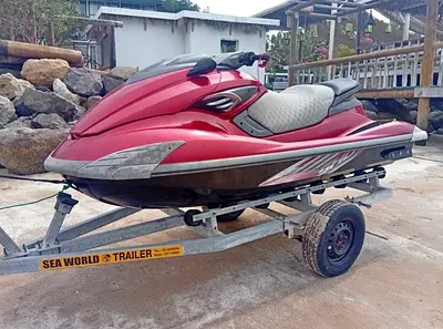 Jet ski