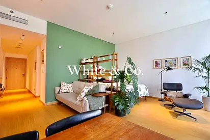 UPGRADED || FULLY FURNISHED || BALCONY