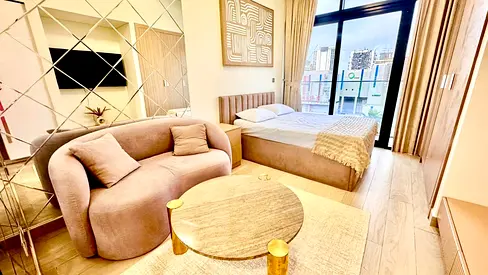 LUXURY LIVING | FULLY FURNISHED | PRIME LOCATION