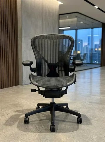 Hermanmiller aeron chair