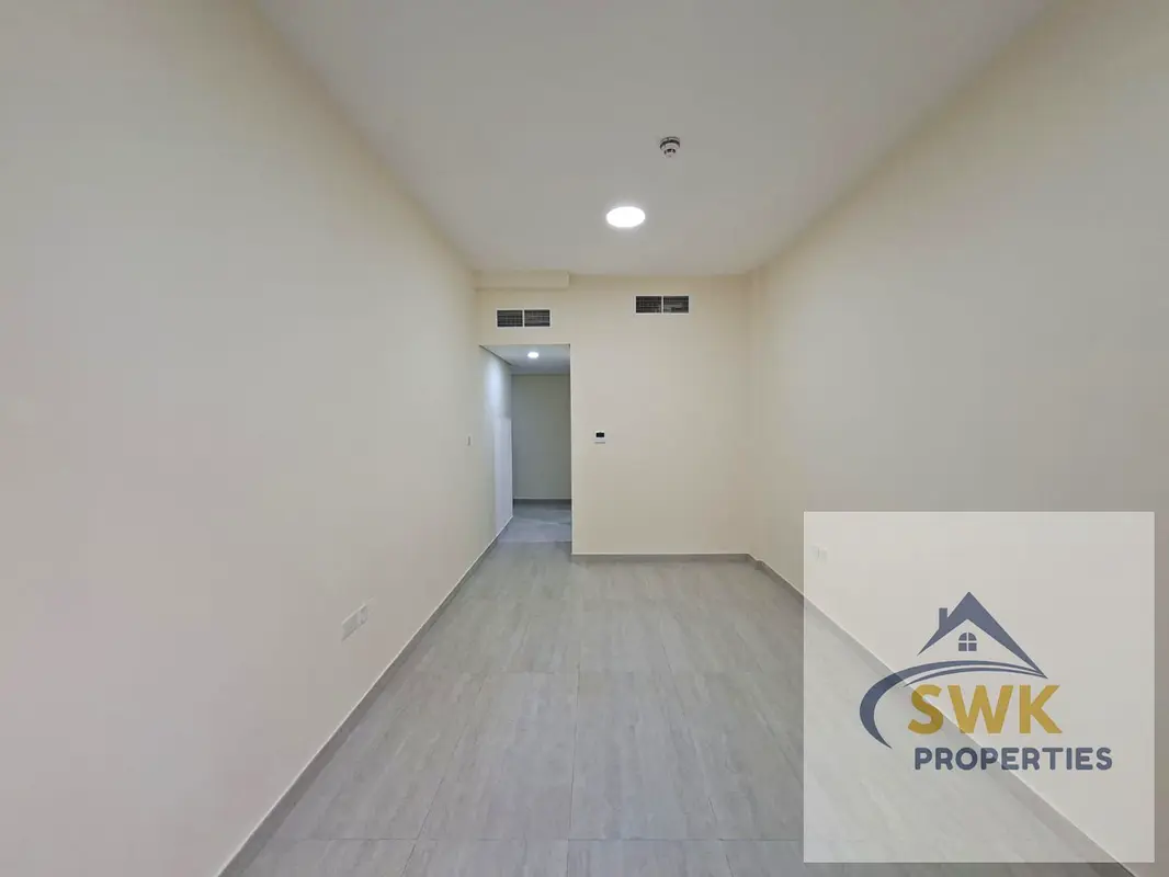 Spacious Studio | Prime Location for Family & Bachelor