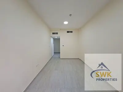 Spacious Studio | Prime Location for Family & Bachelor