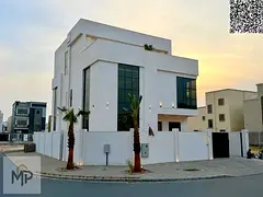 A fully-serviced villa (electricity, water, and air conditioning) on ​​the main street, ready to