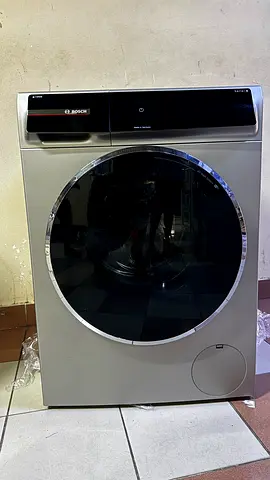 Bosch series 8 touch panel 9kg washer in excellent condition
