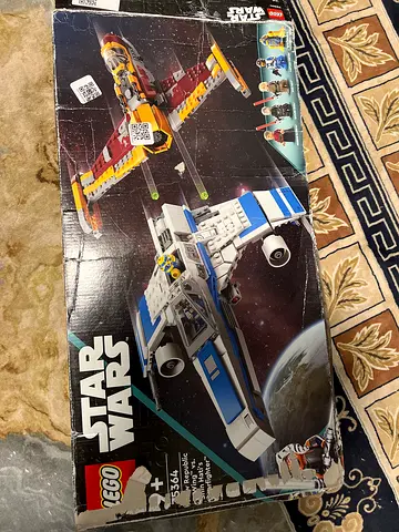 LEGO Star Wars Republic Striker  Anakins Jedi Starfighter (Used Box)