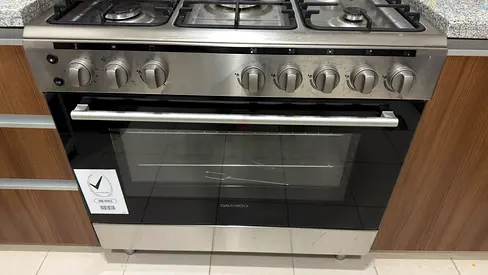 Daewoo Stainless Steel 5-Burner Gas Cooker with Oven (Good Working Condition)
