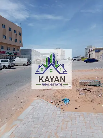 directly from the owner - Land area: 53,000 sq. ft., -directly on a main road -Municipality lease contract . Assignment for 20 years