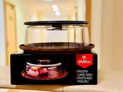 Evelin Pastry Cake Dish with Dome - New in Box