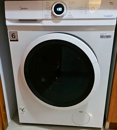 Midea Front Load Washing Machine - 6kg, Excellent Condition