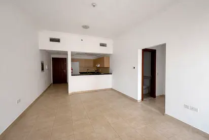 SPACIOUS | LUXURY LIVING | GENUINE SELLER