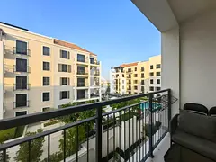 Bright | Spacious | Modern | Waterfront | Elegant