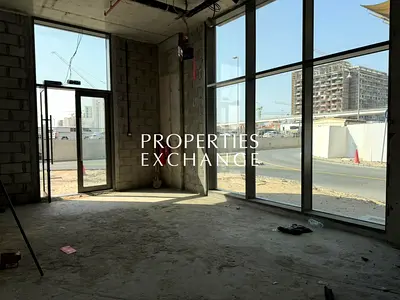 Corner Shop | 2 MIn walk from Metro | Shell & Core