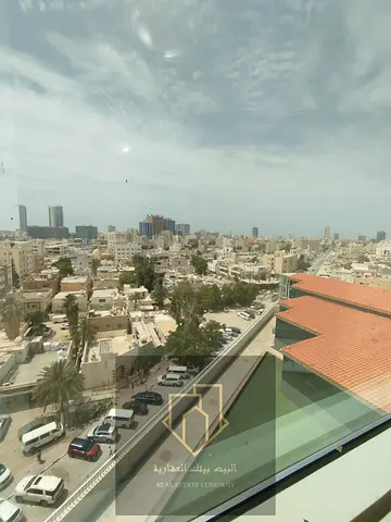 جيم ومسبح وباركن فري منطقه العاب للاطفال مساحه كبيره