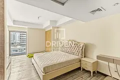 Cozy Apt with Lake View | Furnished and Upgraded