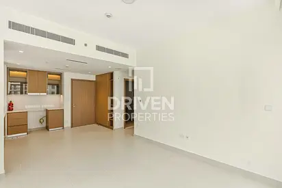 Corner Unit | Prime Location | Ready to Move in
