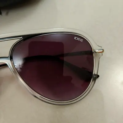 Idee sunglasses Aed 100