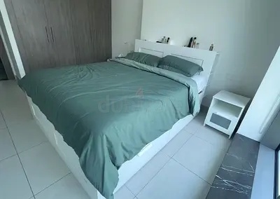 Ikea Brimness Queen bed with ikea mattress like new 160*200