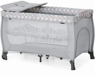 Portable Baby Playard / Travel Cot with Changing Station new with box