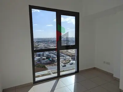 Spacious Unit | High Floor | ready to move
