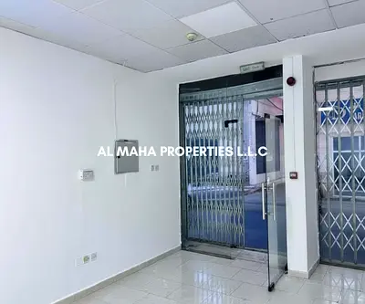 High-Visibility Shop Space Ideal for Retail, Restaurant & Grocery – Naif