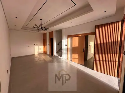للبيع بسعر من المالك مباشره تشطيب سوبر ديولكس بدون دفعه اولي تملك حر لجميع الجنسيات ضمان 25 سنه