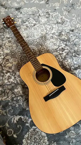 Yamaha f310 guitar