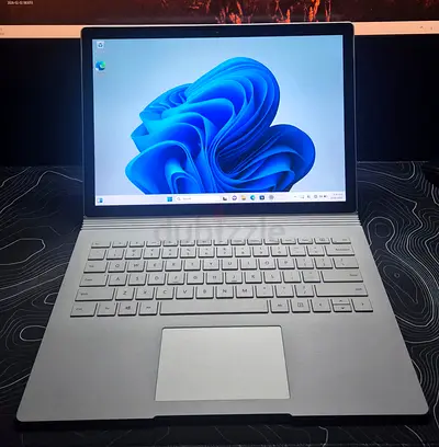 Microsoft Surface Book 2 - i5 / 8GB / 256GB - Laptop  Tablet