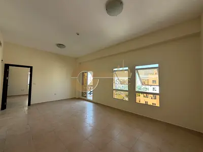 Closed - Kitchen | Inner Circle | Well Maintained