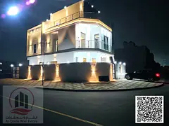 Corner villa with 5 bedrooms and a roof terrace, at a special price including registration fees.