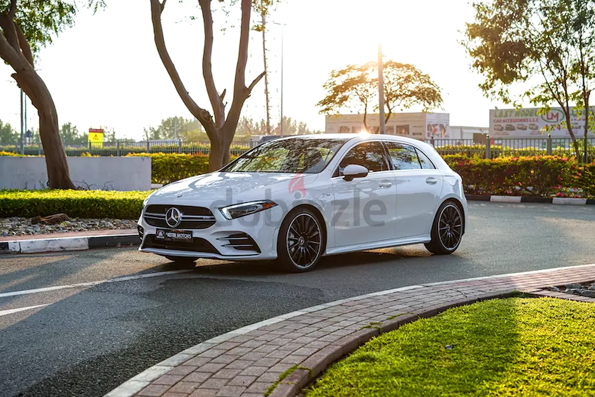 Mercedes-Benz AMG 2022 — photo 1 of 13