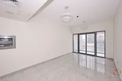 One Month Rent Free-Spacious 1 BR